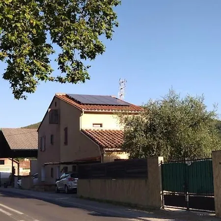 A 5 Minutes De Ceret *
